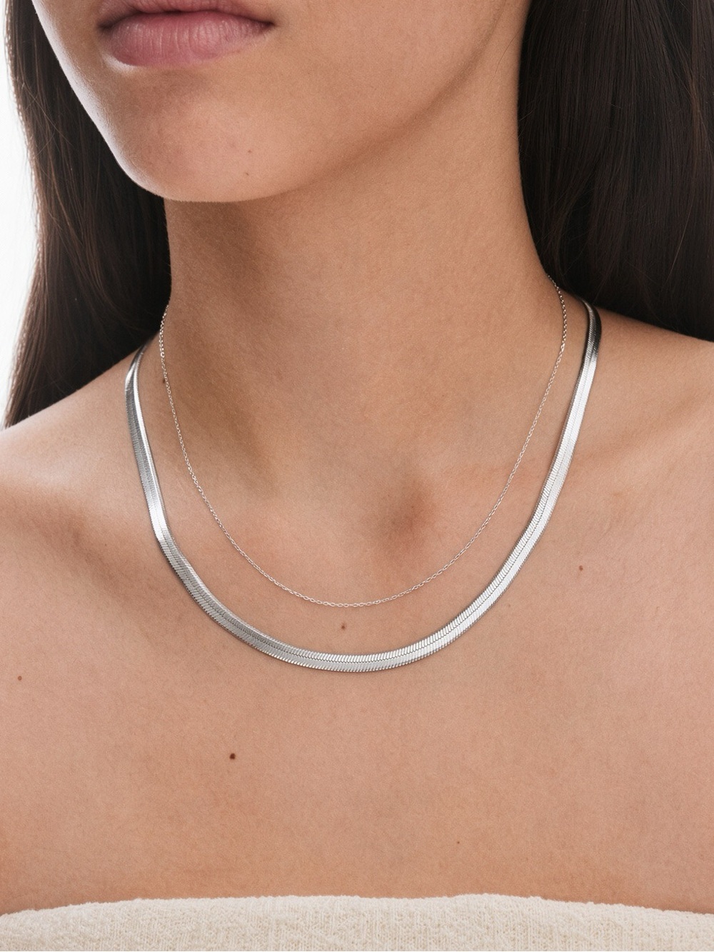 Mejuri Bold Herringbone Chain Nacklace